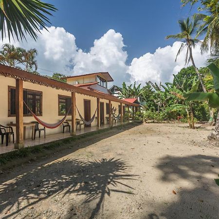 Yucca Beachfront Hotel Puerto Viejo de Talamanca Buitenkant foto