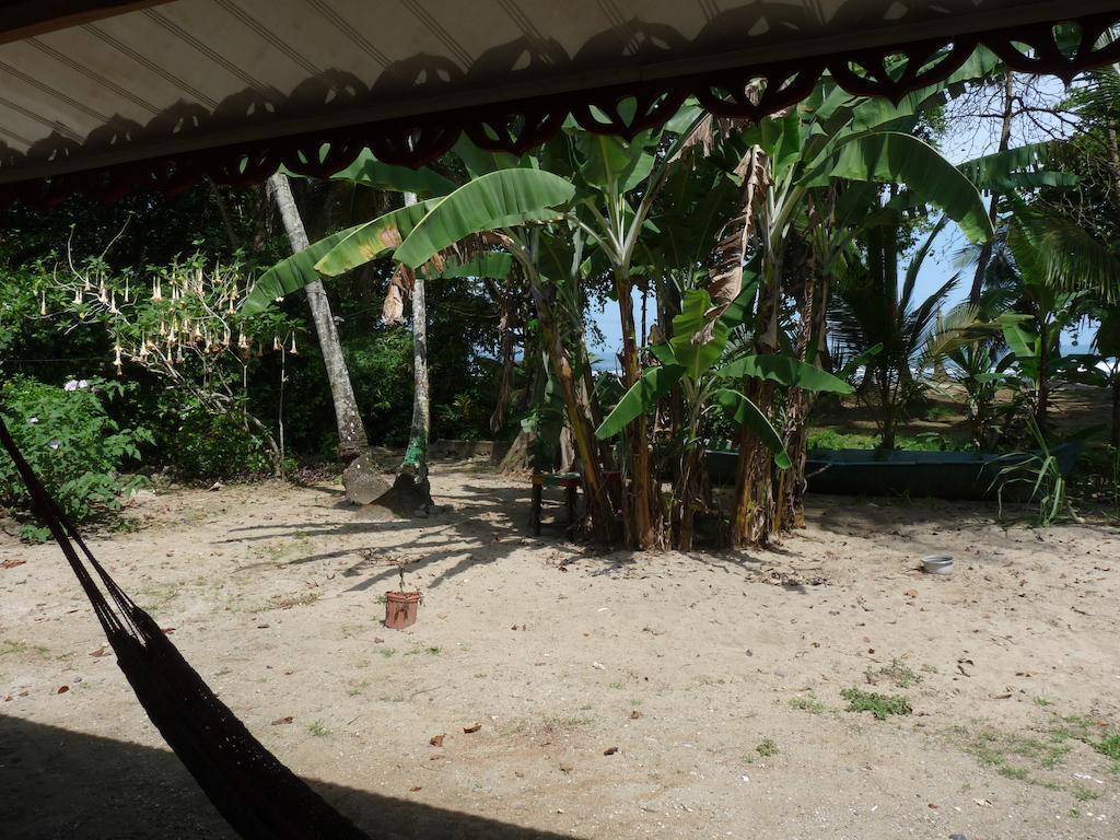 Yucca Beachfront Hotel Puerto Viejo de Talamanca Buitenkant foto